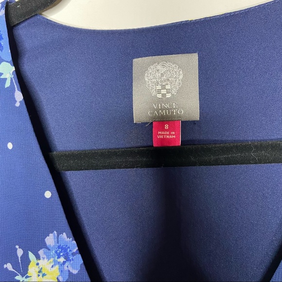 Vince Camuto Floral Bell Sleeve Shift Dress - Picture 2 of 6